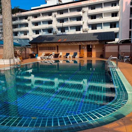 Hotel Pattaya Beach Esterno foto